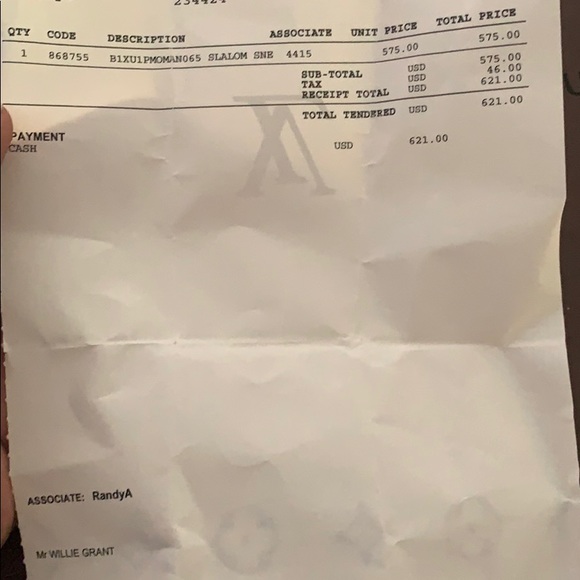 Men’s Louis Vuitton shoes - Picture 5 of 6